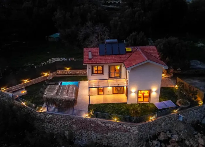 Hira Faralya Villa